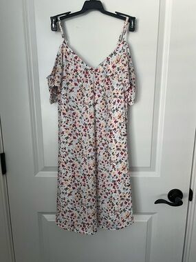 Abercrombie & Fitch White Floral V-Neck Sundress with Red and Blue Accents